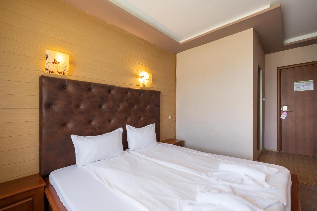 Complex Katalina Hotel Tsigov Chark Buitenkant foto