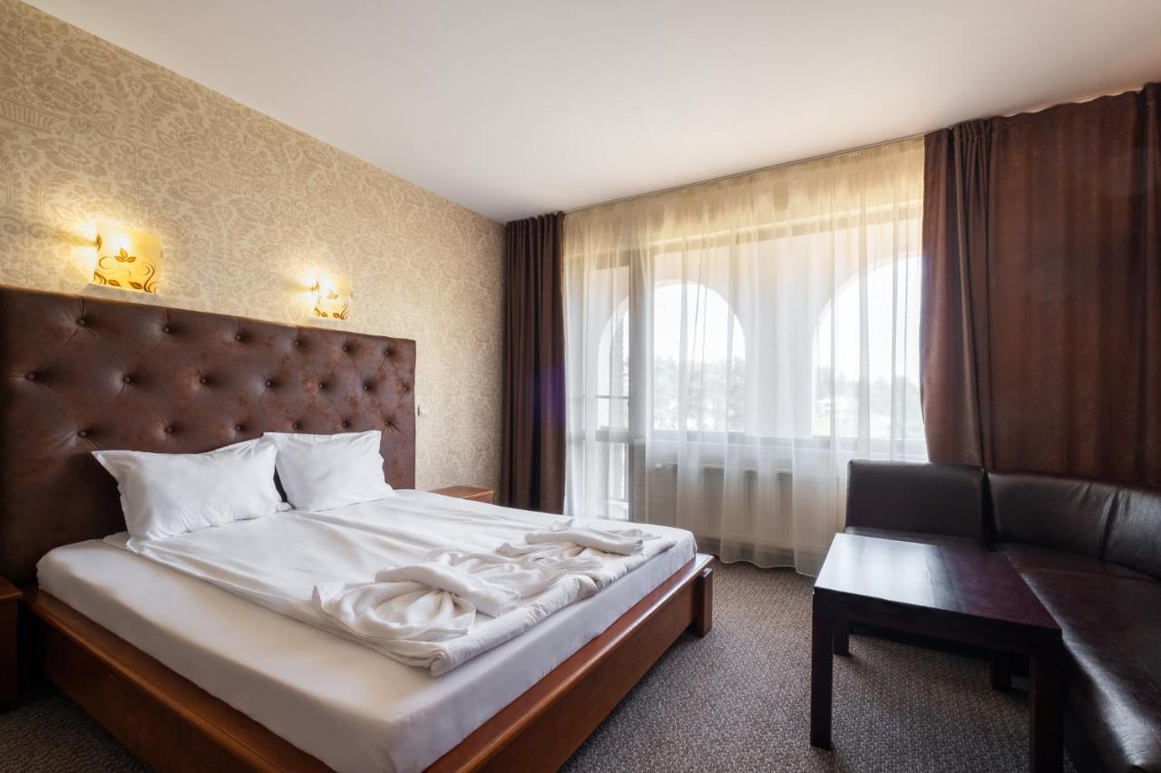 Complex Katalina Hotel Tsigov Chark Buitenkant foto