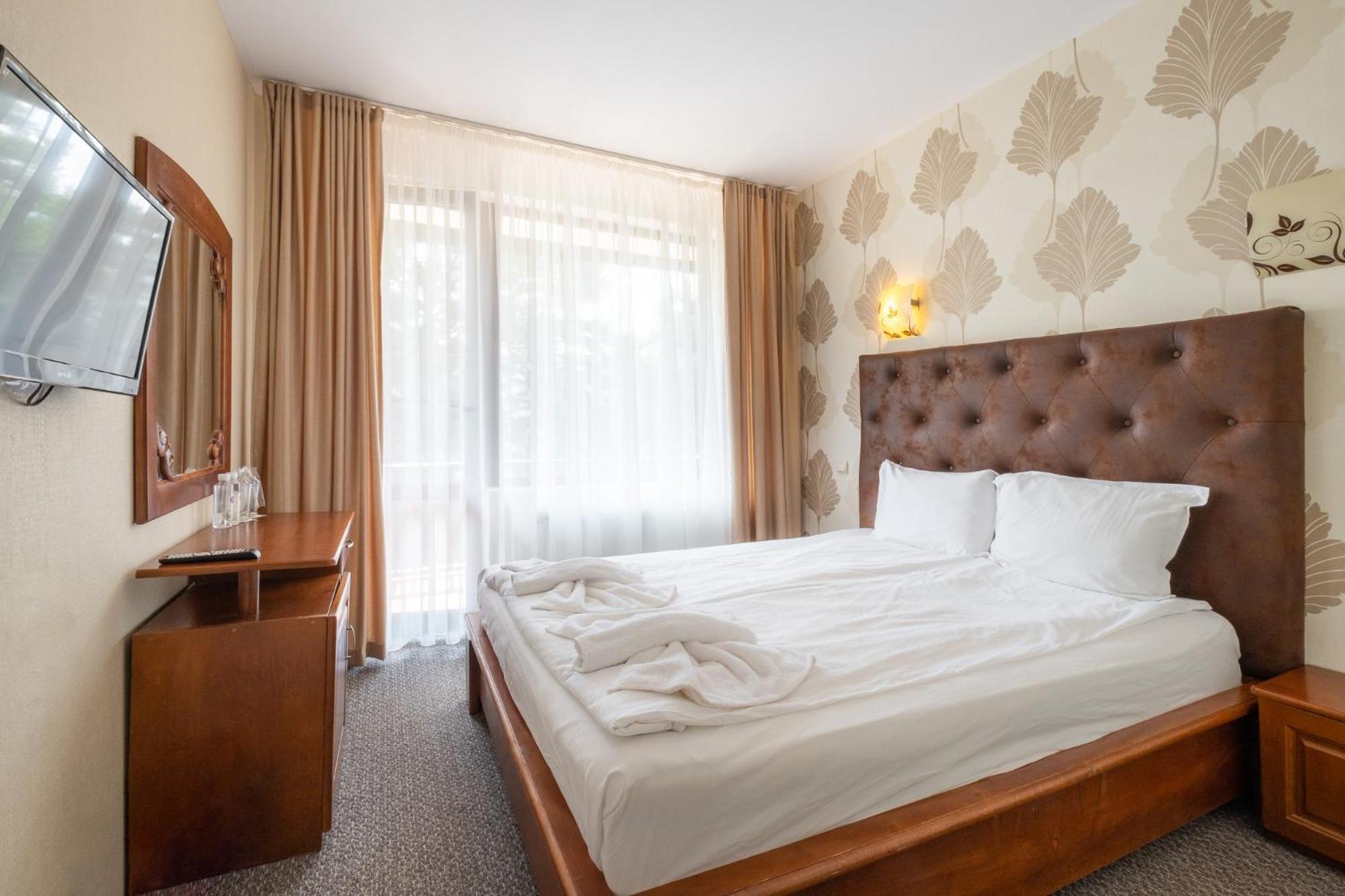 Complex Katalina Hotel Tsigov Chark Buitenkant foto