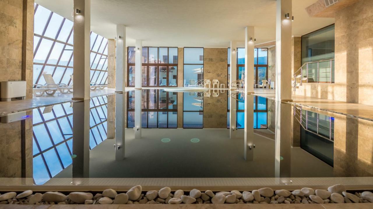 Complex Katalina Hotel Tsigov Chark Buitenkant foto